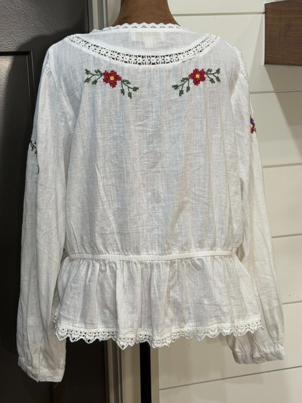 Jennifer & Grace Boho Embroidered Tie‑Front Top –100% Cotton  Sz L Excellent - Picture 6 of 13